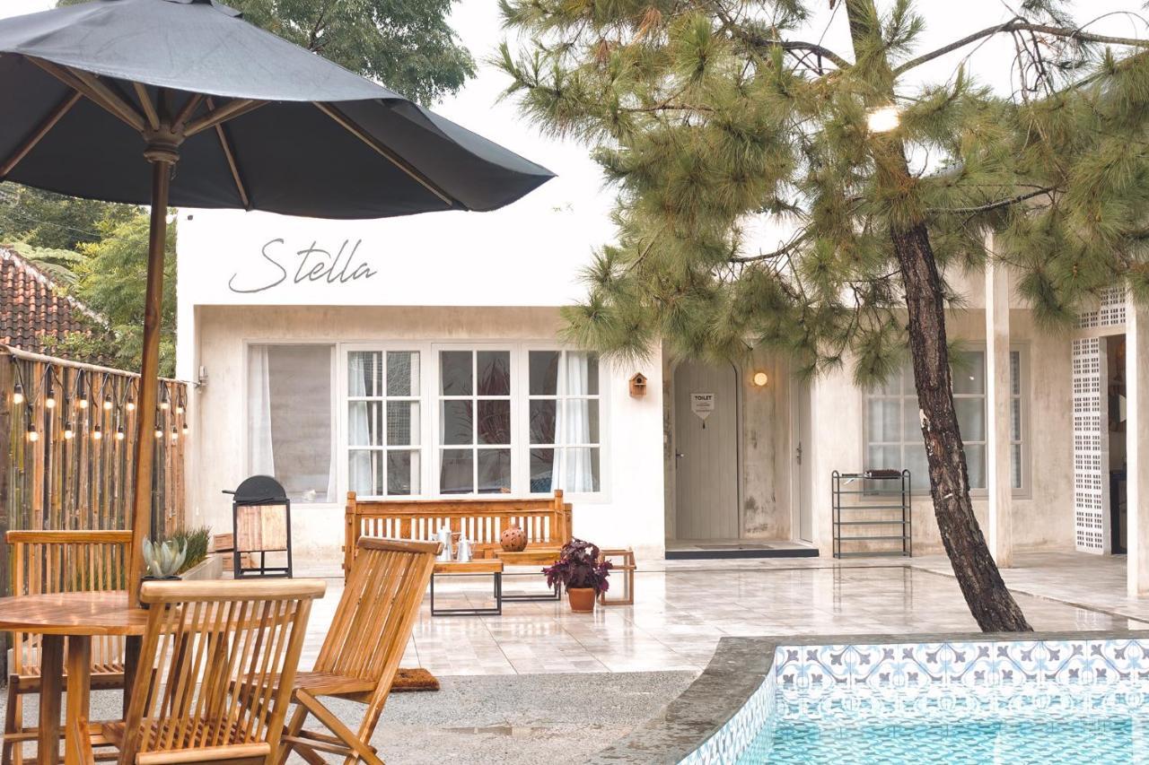 Stella By The 100 Bogor