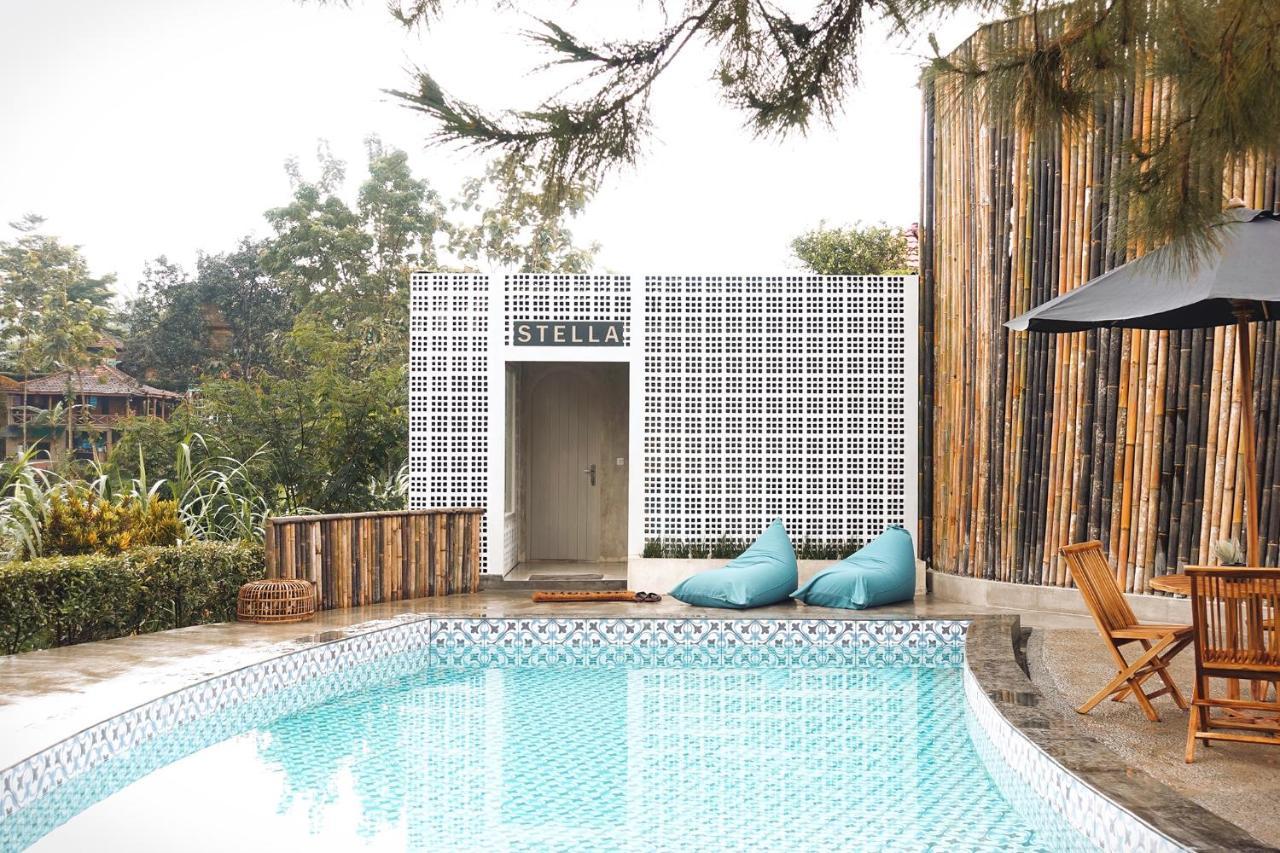 Stella By The 100 Villa Bogor